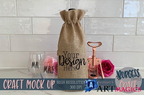 Wine bag w/glasses craft mock up |High Resolution JPEG - 263312